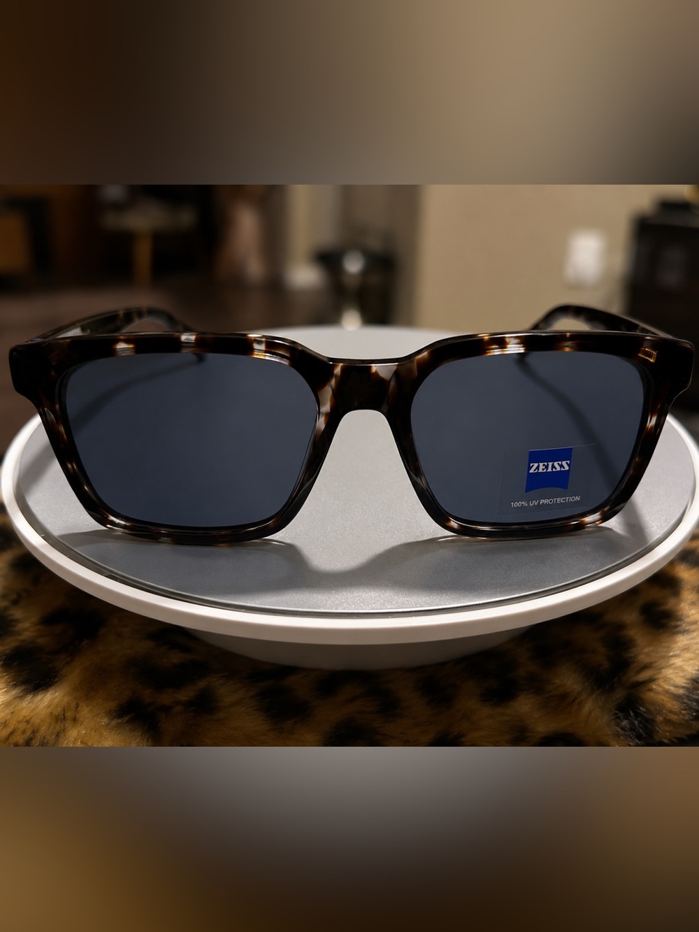 ZEISS ZS23527S Polarized Tortoise Sunglasses w/ Original Case